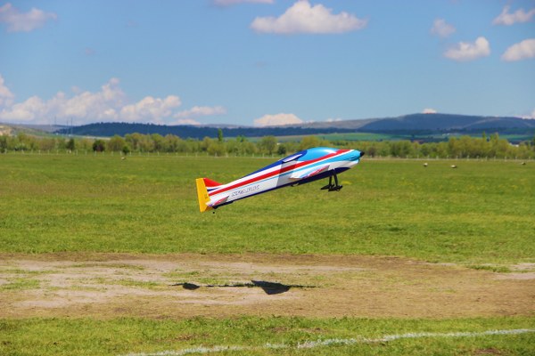 Eskişehir’in İnönü ilçesinde düzenlenen ‘F3A (Akrobasi) R/C Model Uçak Türkiye Şampiyonası sona erdi. 5 yarışmacının mücadele ettiği şampiyonada Ahmet Eryılmaz birinci oldu. 