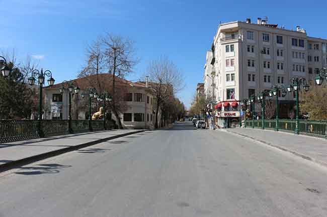 Eskişehir’de Mahalli İdareler Genel Seçimleri sebebiyle Çarşı ve Adalar bölgesi adeta sessizliğe gömüldü. 