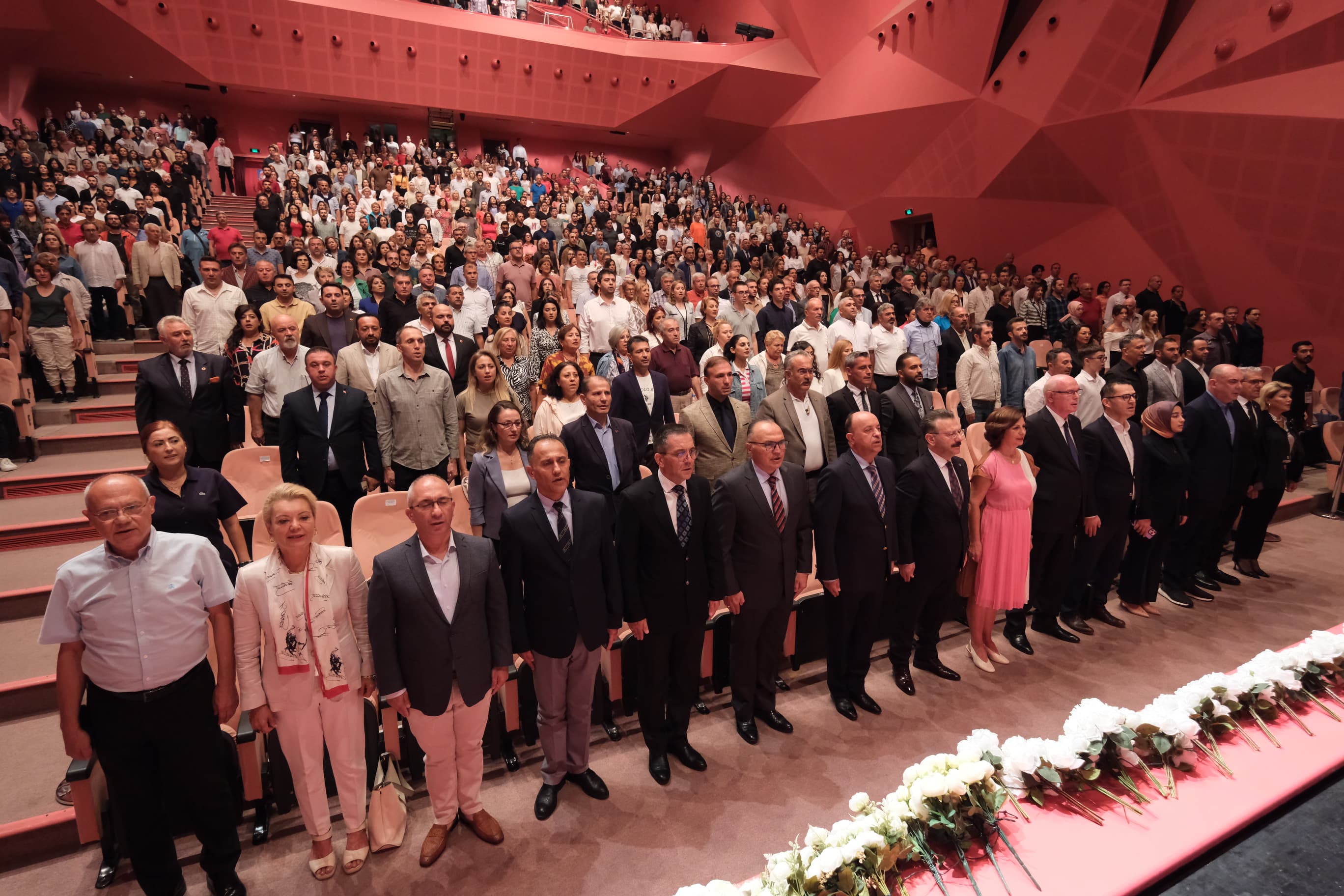 Prof. Dr. Ortaylı bu programın ardından “Eskişehir’in Kurtuluş Mücadelesindeki yeri ve   önemi; Atatürk’ün Eskişehir Temasları” söyleşisini düzenlediği AKM’ye geçti. “Eskişehir’in Kurtuluş Mücadelesindeki yeri ve önemi; Atatürk’ün Eskişehir Temasları” söyleşisine yoğun bir protokol katılımı oldu.