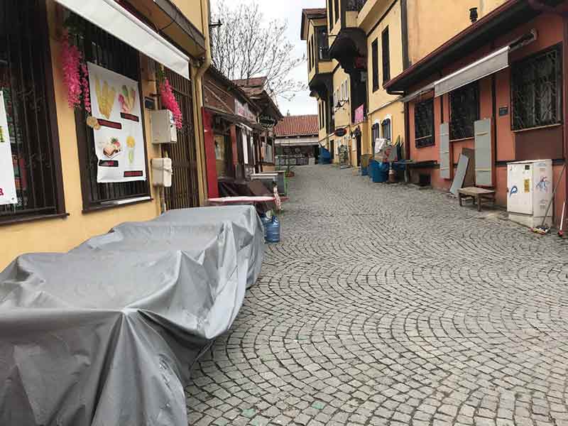 Olumsuz hava koşulları nedeniyle boş kalan bölge, dron ile havadan görüntülendi. 