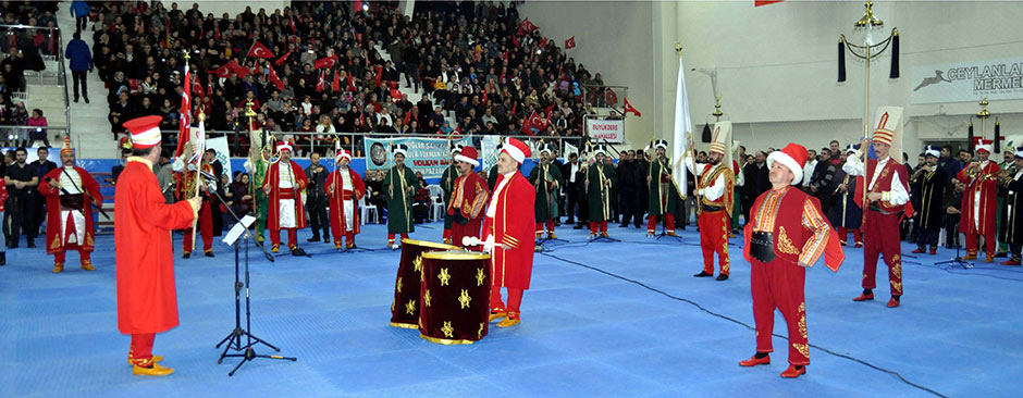 Kültür ve Turizm Bakanlığının katkılarıyla Odunpazarı Sosyal Kültür ve Gelişim Derneğince kurulan "Sultanönü Sancağının Mehteran Sesi" adlı mehteran takımının tanıtımı yapıldı.