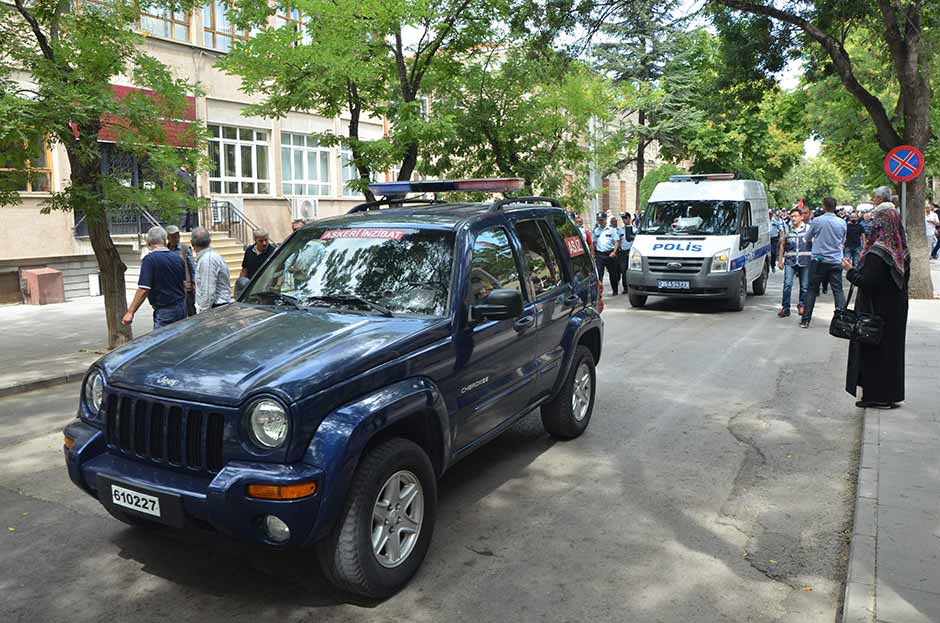 Eskişehir şehidini son yolculuğuna uğurladı