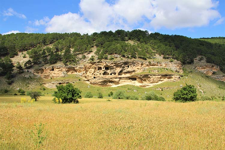 Eskişehir'de Frigler tarafından yıllarca kullanılan ve doğal güzellikleri ile dikkat çeken Zahran Vadisi, keşfedilmeyi bekliyor. 