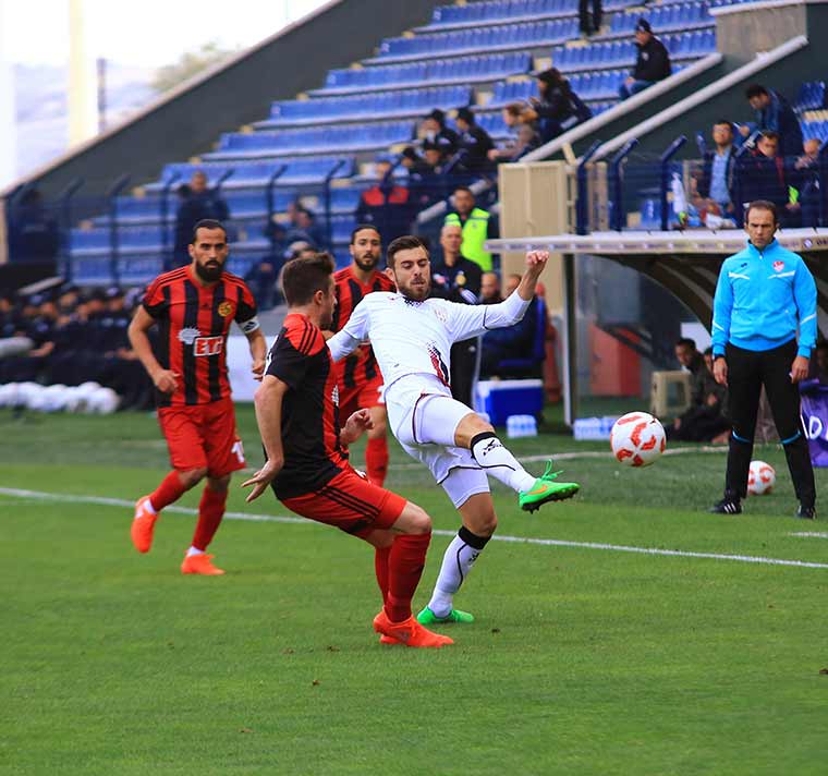 Eskişehirspor - Bandırmaspor maçından kareler