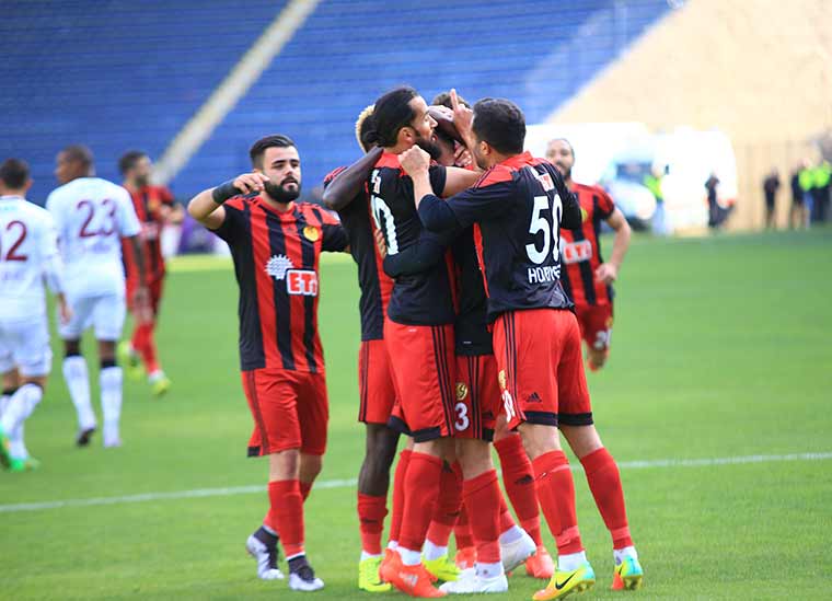 Eskişehirspor - Bandırmaspor maçından kareler