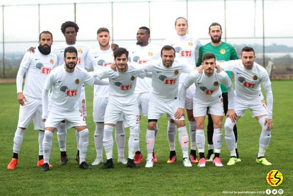 Eskişehirsporumuz, TFF 1.Lig’e verilen arada, Antalya kampındaki son hazırlık maçında TFF 2.Lig ekiplerinden Konya Anadolu Selçukspor’u 2-1 mağlup etti.