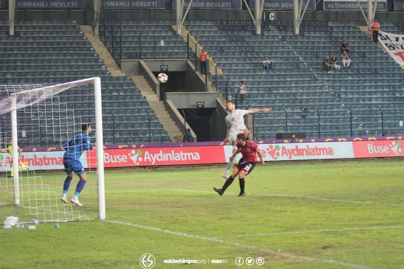 Eskişehirspor, TFF 1. Lig'de konuk olduğu Gençlerbirliği'ne 5-0 mağlup oldu