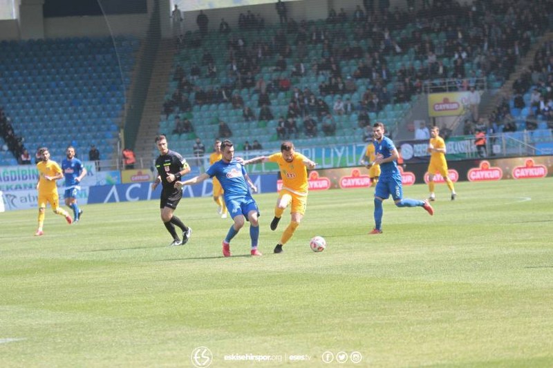 Spor Toto 1. Lig’in 30. Haftasında Eskişehirspor deplasmanda Çaykur Rizespor’a 4-1 mağlup oldu.
