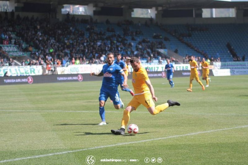 Spor Toto 1. Lig’in 30. Haftasında Eskişehirspor deplasmanda Çaykur Rizespor’a 4-1 mağlup oldu.
