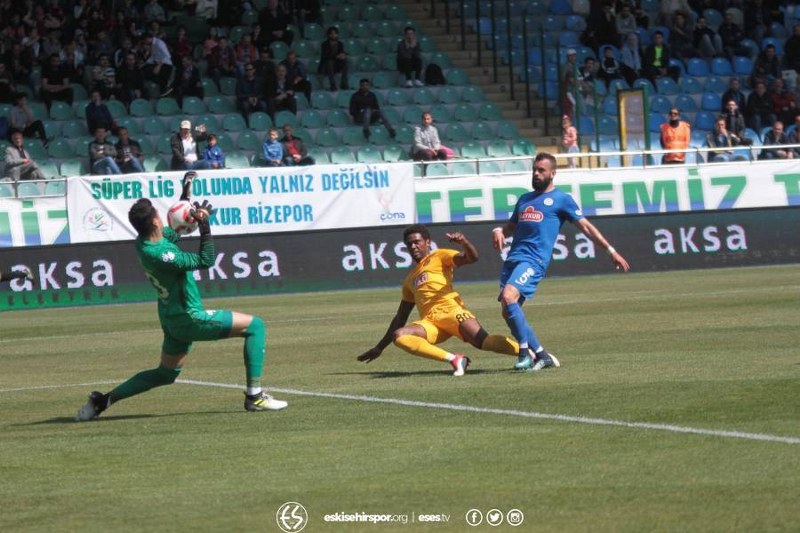 Spor Toto 1. Lig’in 30. Haftasında Eskişehirspor deplasmanda Çaykur Rizespor’a 4-1 mağlup oldu.
