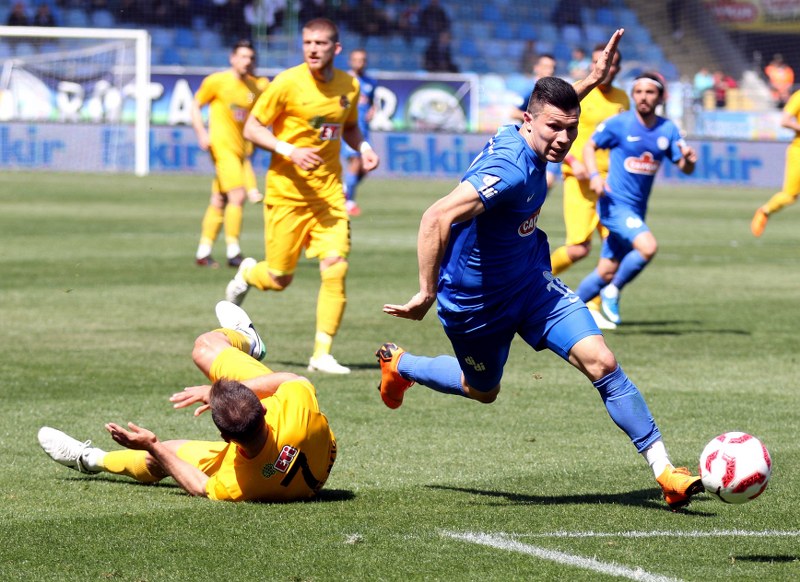 Spor Toto 1. Lig’in 30. Haftasında Eskişehirspor deplasmanda Çaykur Rizespor’a 4-1 mağlup oldu.
