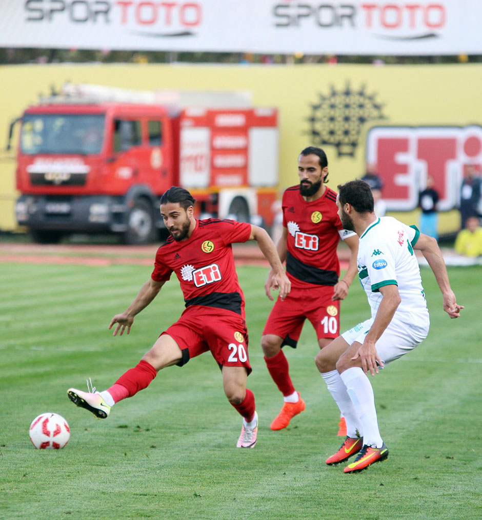 Eskişehirspor bugün Giresunspor karşısında 1-0 galip ayrılarak namağlup ünvanını korudu.