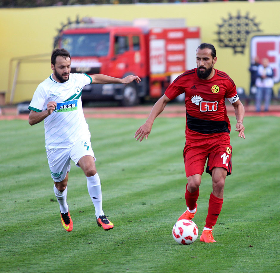 Eskişehirspor bugün Giresunspor karşısında 1-0 galip ayrılarak namağlup ünvanını korudu.