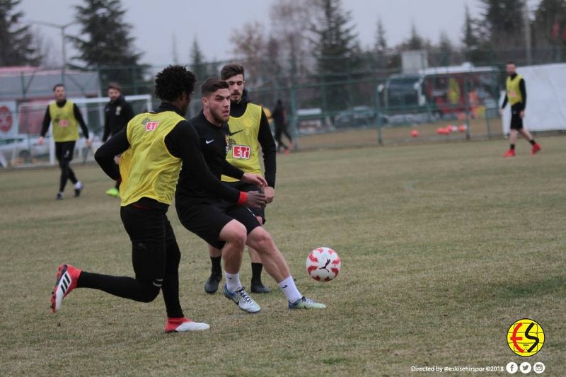 Giresunspor maçı hazırlıkları bu akşam saatlerinde gerçekleşen antrenman ile devam etti.