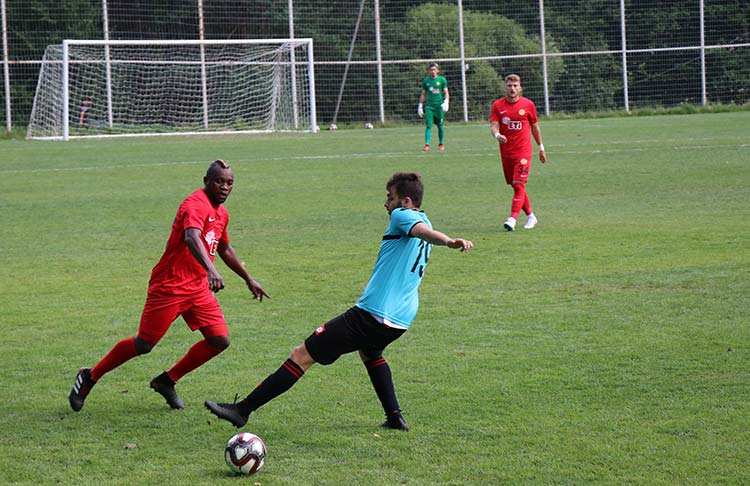 Bolu’da, kamp çalışmalarını sürdüren Spor Toto 1. Lig takımlarından Eskişehirspor, Hacettepe ile oynadığı ilk hazırlık maçında sahadan 4-2 galip ayrıldı. 