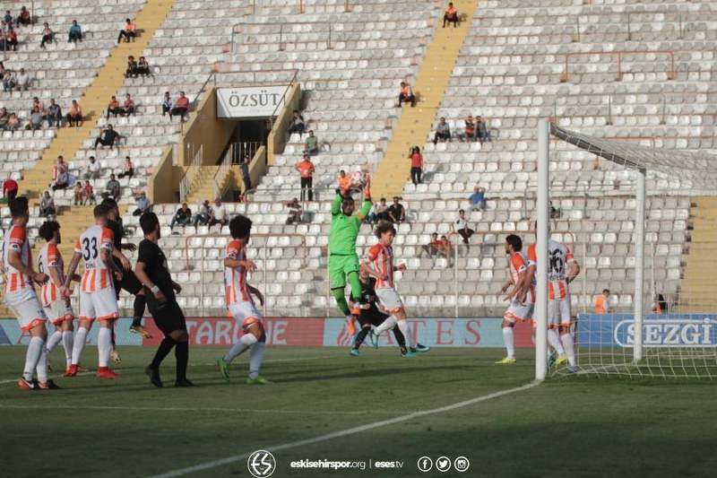 Eskişehirspor,  2017-18 sezonu Spor Toto 1 Lig kapanış maçında Eskişehirspor Adanaspor'u 3-0 yendi.
