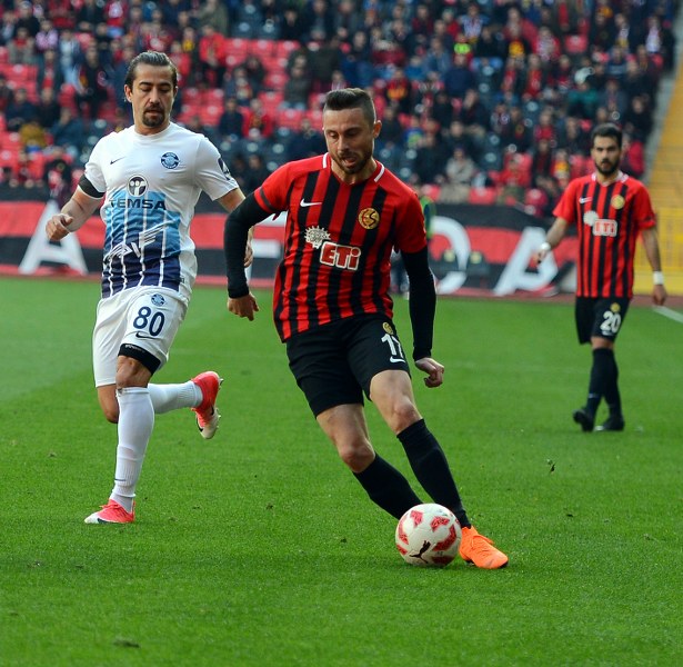 Spor Toto 1. Lig 25’inci haftasında Eskişehirspor, Adana Demirspor ile 2-2 berabere kaldı.
