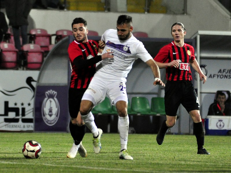 Eskişehirspor Afjet Afyonspor deplasmanında 2-1 yenildi. Böylelikle Es Es bu sezon deplasmanda oynadığı tüm maçları kaybetmiş oldu. İşte maçta kareler...