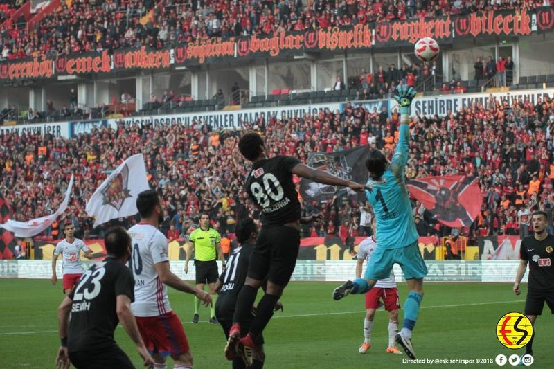 Spor Toto 1. Lig'in 27. haftasında Eskişehirspor, Altınordu'ya 4-2 mağlup oldu. Maçta takımımızın iki golünü de Semih Şentürk kaydetti.
