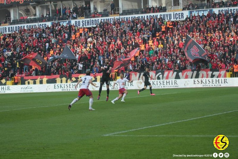 Spor Toto 1. Lig'in 27. haftasında Eskişehirspor, Altınordu'ya 4-2 mağlup oldu. Maçta takımımızın iki golünü de Semih Şentürk kaydetti.
