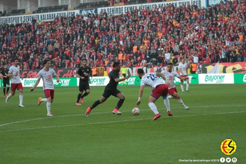 Spor Toto 1. Lig'in 27. haftasında Eskişehirspor, Altınordu'ya 4-2 mağlup oldu. Maçta takımımızın iki golünü de Semih Şentürk kaydetti.
