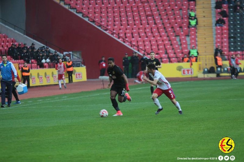 Spor Toto 1. Lig'in 27. haftasında Eskişehirspor, Altınordu'ya 4-2 mağlup oldu. Maçta takımımızın iki golünü de Semih Şentürk kaydetti.
