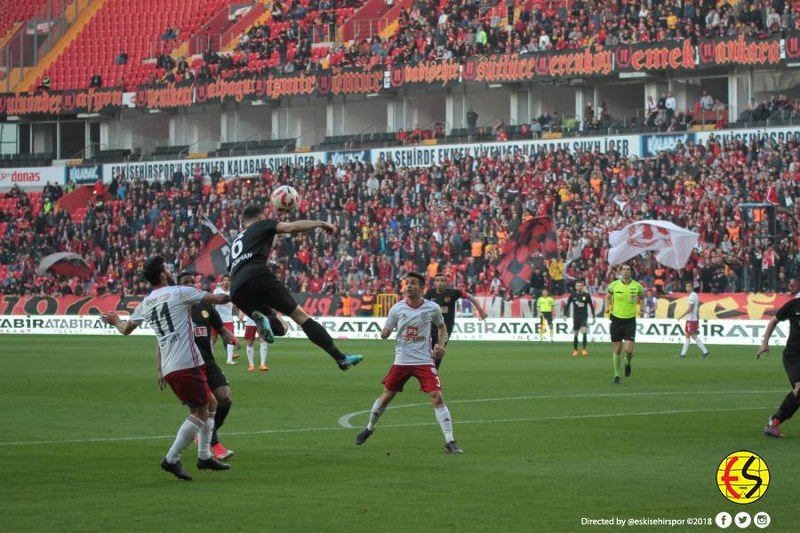 Spor Toto 1. Lig'in 27. haftasında Eskişehirspor, Altınordu'ya 4-2 mağlup oldu. Maçta takımımızın iki golünü de Semih Şentürk kaydetti.
