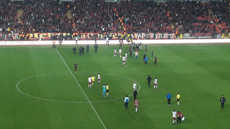 Spor Toto 1. Lig'in 27. haftasında Eskişehirspor, Altınordu'ya 4-2 mağlup oldu. Maçta takımımızın iki golünü de Semih Şentürk kaydetti.
