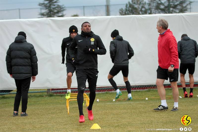 Takımımız, TFF 1.Lig’in 17.haftasında karşılaşacağımız, Adanaspor A.Ş maçı hazırlıklarına, Vali Hanefi Demirkol tesislerimizde gerçekleşen antrenman ile devam etti.