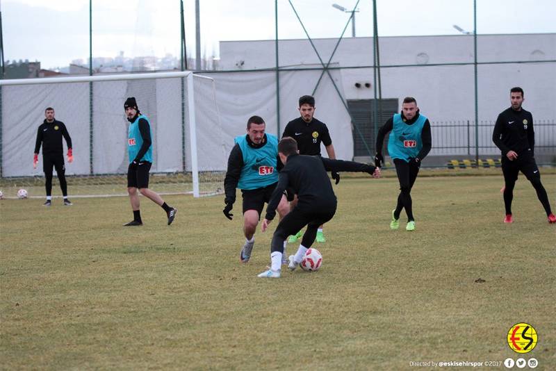 Takımımız, TFF 1.Lig’in 17.haftasında karşılaşacağımız, Adanaspor A.Ş maçı hazırlıklarına, Vali Hanefi Demirkol tesislerimizde gerçekleşen antrenman ile devam etti.