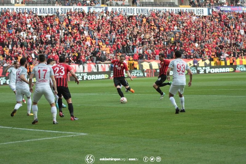 Eskişehirspor Spor Toto 1. Lig’in 29. Haftasında mutlak kazanması gereken Balıkesirspor maçını 3-1 kaybetti. 