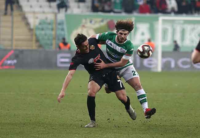 Eskişehirspor, TFF 1. Lig’in 20. haftasında Bursaspor'un sahasında konuk oldu. Es-Es, deplasmanda rakibini 1-0 mağlup etti.