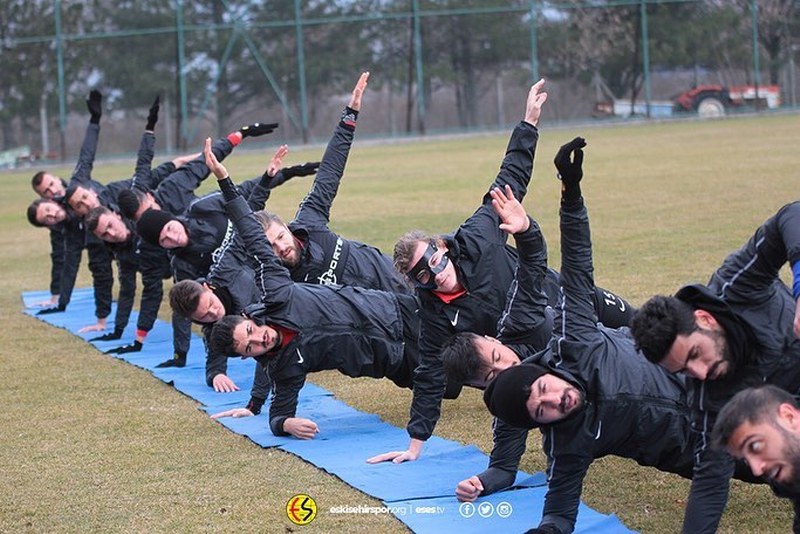 Eskişehirspor'da transfer yasağının kalkması ile birlikte yeni oyuncular da bir bir takıma katılmaya devam ediyor.