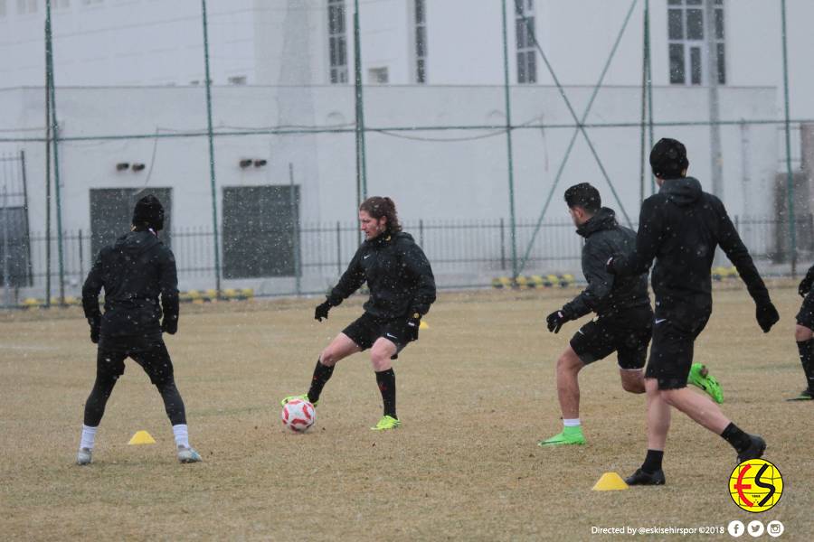 Takımımız, TFF 1.Lig’in 18.haftasında karşılaşacağımız, İstanbulspor A.Ş maçı hazırlıklarına devam etti.