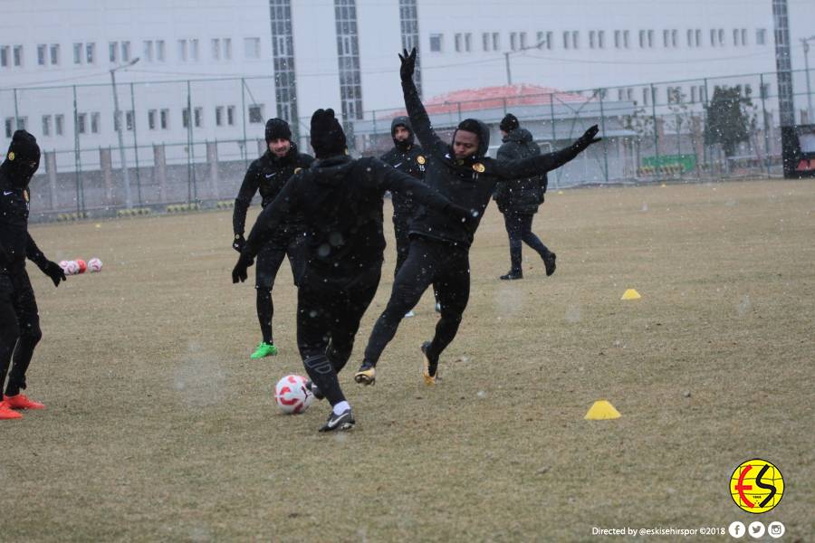 Takımımız, TFF 1.Lig’in 18.haftasında karşılaşacağımız, İstanbulspor A.Ş maçı hazırlıklarına devam etti.