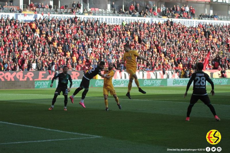 Eskişehirspor, Spor Toto 1. Lig’in 21. Haftasında sahasında Giresunspor’u 3-1 mağlup etti. Müthiş bir taraftar desteğinin olduğu maçta Eskişehirspor’da golleri Dorukhan, Ofoedu ve Kaan Kanak kaydetti.