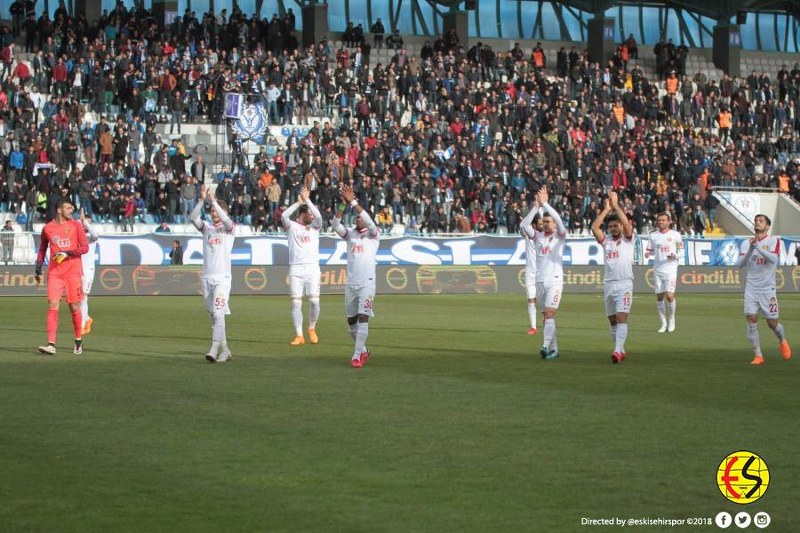 Spor Toto 1. Lig’in 26. Haftasında Eskişehirspor, Erzurumspor deplasmanında 2-1 mağlup oldu. Takımımızın tek golünü Ofoedu kaydetti.
