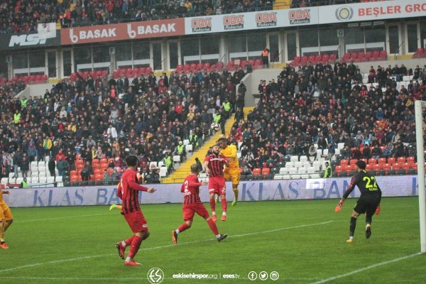 Eskişehirspor, Spor Toto 1. Lig’in 23’üncü haftasında Gazişehir Gaziantep’in konuğu oldu. Karşılaşmanın 2. yarısı başlar başlamaz gol bulduk ancak galibiyeti koruyamayarak 1 puana razı oldu.
