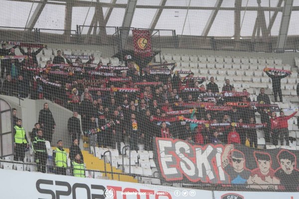 Eskişehirspor, Spor Toto 1. Lig’in 23’üncü haftasında Gazişehir Gaziantep’in konuğu oldu. Karşılaşmanın 2. yarısı başlar başlamaz gol bulduk ancak galibiyeti koruyamayarak 1 puana razı oldu.
