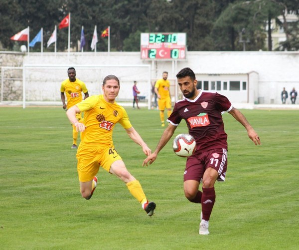 Hatayspor - Eskişehirspor'u 4-0 mağlup ederek puanını 44'e yükseltti. Eskişehirspor ise 25 puanla ligde 16. sıraya geriledi, tehlike çanları tekrar çalmaya başladı...
