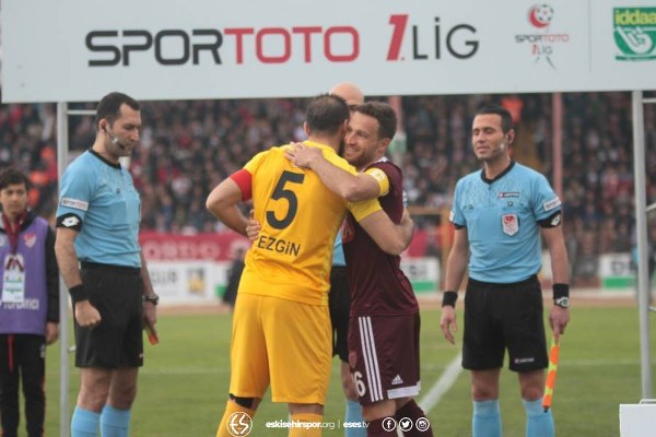 Hatayspor - Eskişehirspor'u 4-0 mağlup ederek puanını 44'e yükseltti. Eskişehirspor ise 25 puanla ligde 16. sıraya geriledi, tehlike çanları tekrar çalmaya başladı...
