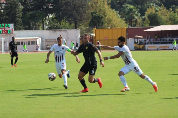 TFF 1. Lig'in 6. hafta mücadelesinde Hatayspor, Eskişehirspor'u konuk etti. Mücadele ev sahibi ekibin 1-0 üstünlüğü ile sona erdi.