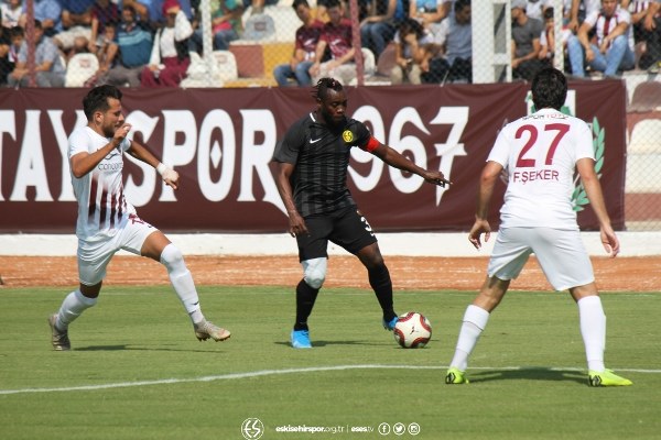 TFF 1. Lig'in 6. hafta mücadelesinde Hatayspor, Eskişehirspor'u konuk etti. Mücadele ev sahibi ekibin 1-0 üstünlüğü ile sona erdi.