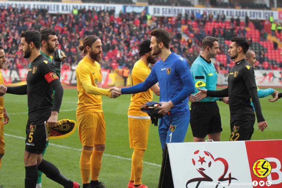 Eskişehirspor ikinci devrenin açılış maçında İstanbulspor’a 2-1 mağlup oldu. Maçın ilk golünü Eskişehirspor attı ama devamını getiremedik.