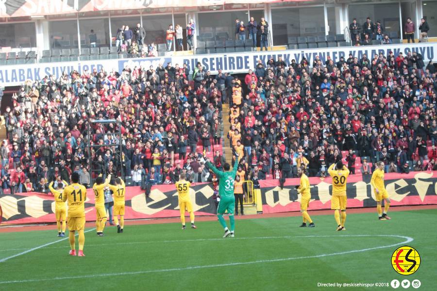 Eskişehirspor ikinci devrenin açılış maçında İstanbulspor’a 2-1 mağlup oldu. Maçın ilk golünü Eskişehirspor attı ama devamını getiremedik.