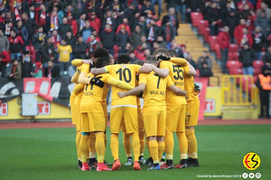 Eskişehirspor ikinci devrenin açılış maçında İstanbulspor’a 2-1 mağlup oldu. Maçın ilk golünü Eskişehirspor attı ama devamını getiremedik.