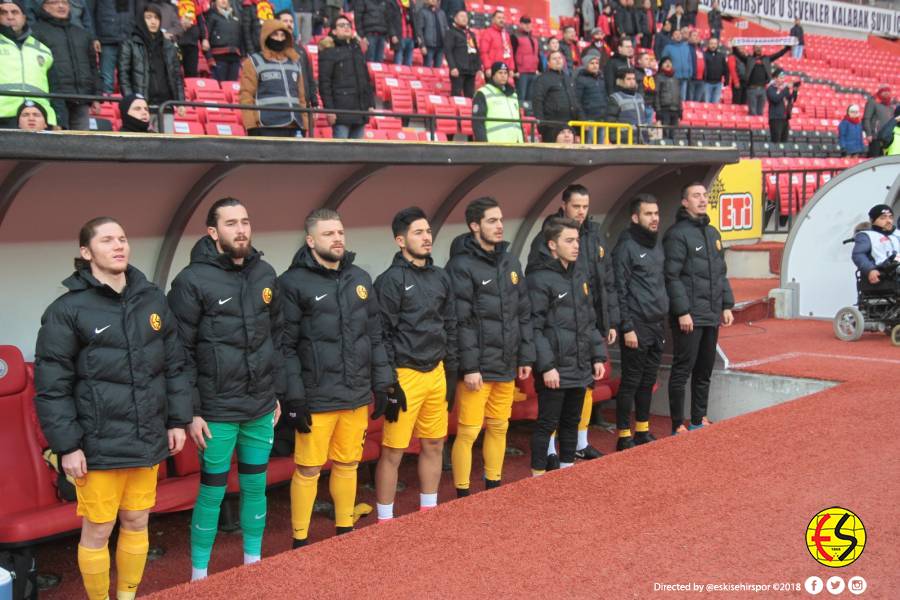 Eskişehirspor ikinci devrenin açılış maçında İstanbulspor’a 2-1 mağlup oldu. Maçın ilk golünü Eskişehirspor attı ama devamını getiremedik.