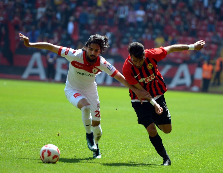 Spor Toto 1. Lig'in  31. haftasında Eskişehirspor sahasında Samsunspor’u 5-0 yendi. Eskişehirspor bu skorla altın değerinde bir 3 puan kazanarak puanını 34 yaptı.
