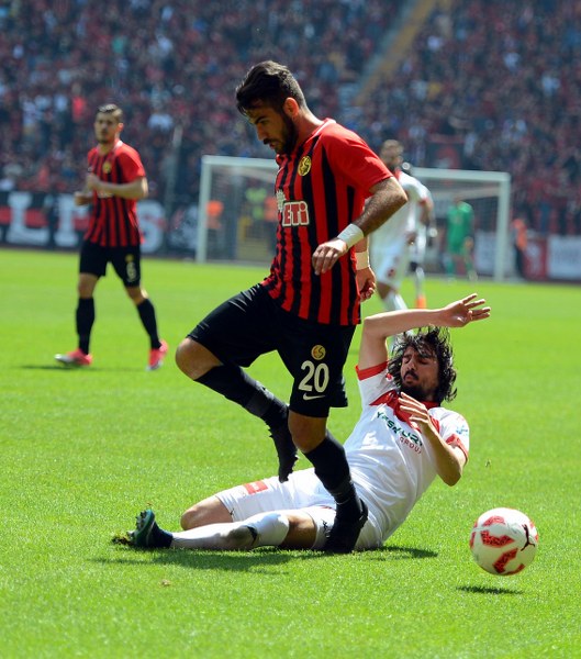 Spor Toto 1. Lig'in  31. haftasında Eskişehirspor sahasında Samsunspor’u 5-0 yendi. Eskişehirspor bu skorla altın değerinde bir 3 puan kazanarak puanını 34 yaptı.
