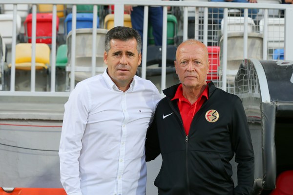 Eskişehirspor Altınordu deplasmanında 2 penaltı kaçırdığı maçta adeta dağıldı. 